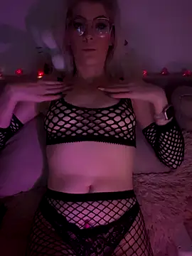 geilemine online show from October 2025 11:45:02 PM