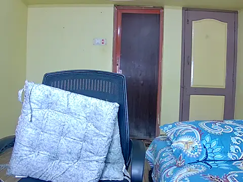 Snapshot of MasTANIYA chatting on September 2025 01:28:01 AM MasTANIYA online show from September 2025 01:28:01 AM