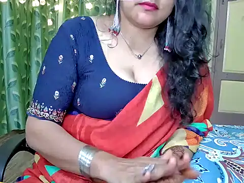 Snapshot of MasTANIYA chatting on December 2025 07:07:01 PM MasTANIYA online show from December 2025 07:07:01 PM