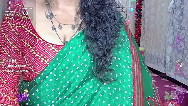 Snapshot of MasTANIYA chatting on April 2026 02:33:01 PM MasTANIYA online show from April 2026 02:33:01 PM