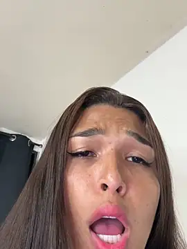 love megann online show from November 2025 02:11:02 AM