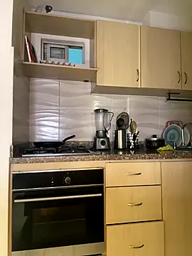 Becca Johnson u online show from October 2025 12:09:02 AM