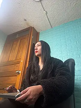 SALOME KORLAND online show from September 2025 12:30:01 PM