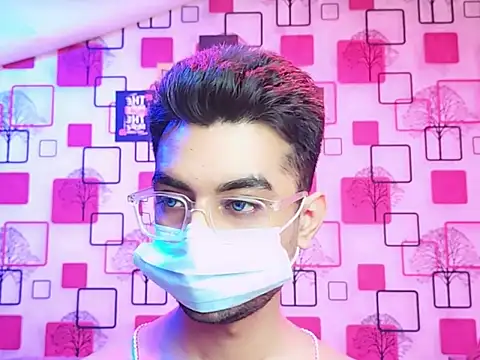 ChiseledCharm online show from November 2025 07:03:01 PM