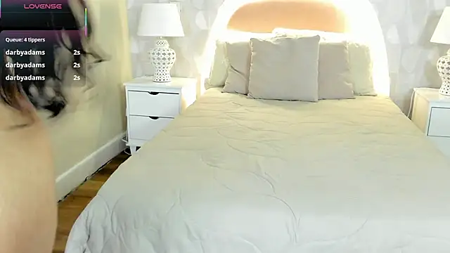 isabella milf  online show from November 2025 07:05:02 PM