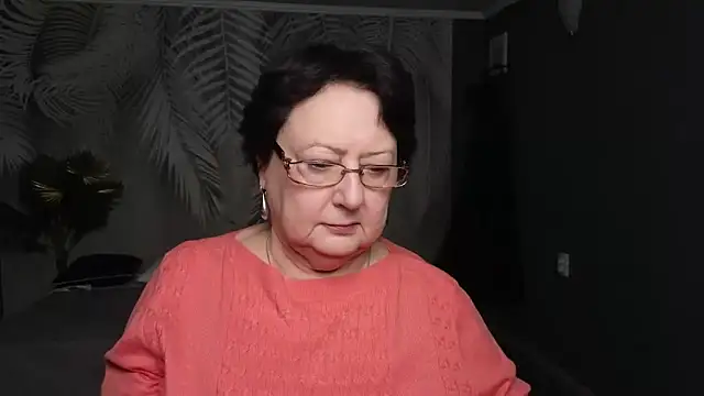 Margo Moll online show from November 2025 05:20:01 AM