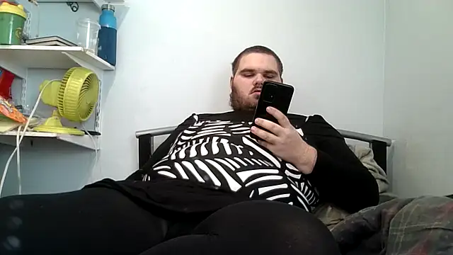 Snapshot of alexthe9t chatting on December 2025 06:36:02 PM alexthe9t online show from December 2025 06:36:02 PM