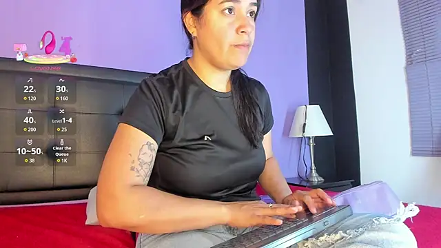 GreciaFox1 online show from April 2026 12:29:02 PM
