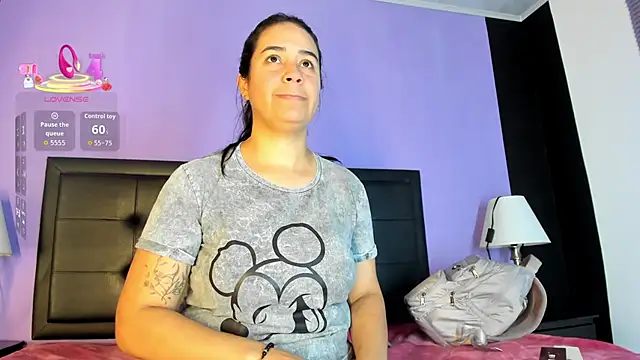 GreciaFox1 online show from May 2026 12:13:02 PM