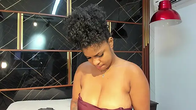 HannyThompson online show from April 2026 12:50:01 PM