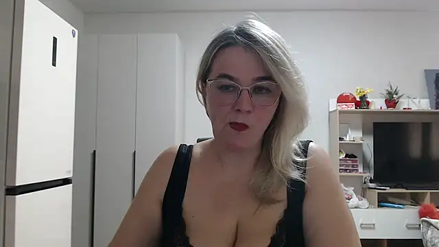 EleanoraDream online show from April 2026 11:27:02 AM