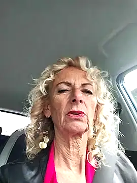 clarabell4 online show from October 2025 06:38:01 AM