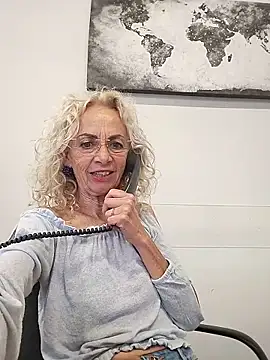 Snapshot of clarabell4 chatting on May 2026 08:31:02 AM clarabell4 online show from May 2026 08:31:02 AM