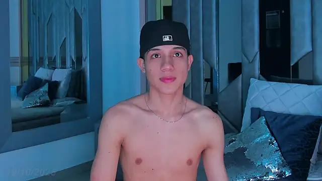 Snapshot of Sebax_Young chatting on October 2025 07:58:01 PM Sebax Young online show from October 2025 07:58:01 PM