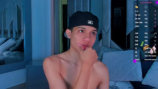 Snapshot of Sebax_Young chatting on October 2025 07:54:02 PM Sebax Young online show from October 2025 07:54:02 PM