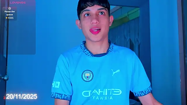 Snapshot of Sebax_Young chatting on November 2025 04:33:02 AM Sebax Young online show from November 2025 04:33:02 AM