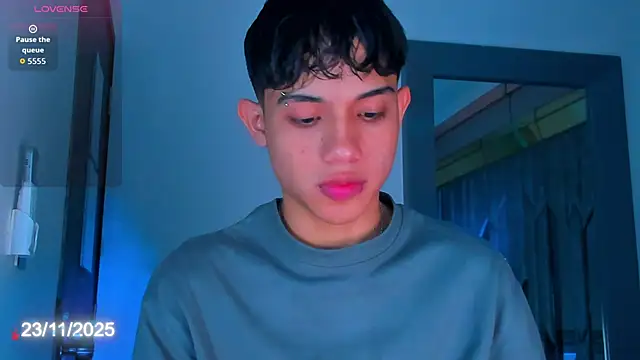 Snapshot of Sebax_Young chatting on November 2025 08:52:02 PM Sebax Young online show from November 2025 08:52:02 PM