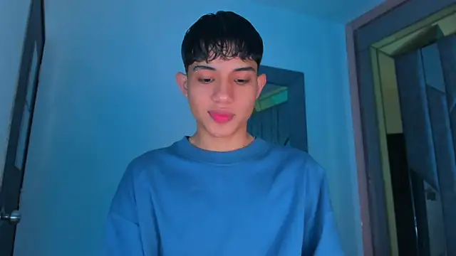 Snapshot of Sebax_Young chatting on December 2025 08:27:01 PM Sebax Young online show from December 2025 08:27:01 PM