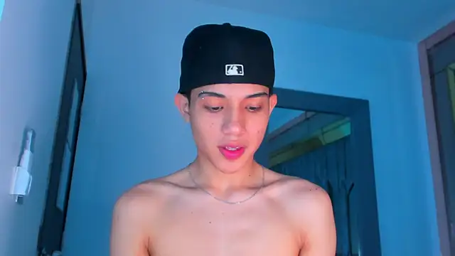 Snapshot of Sebax_Young chatting on December 2025 08:57:02 PM Sebax Young online show from December 2025 08:57:02 PM