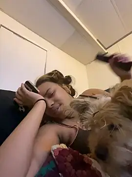 nuttybutter999999 online show from April 2026 08:48:01 AM