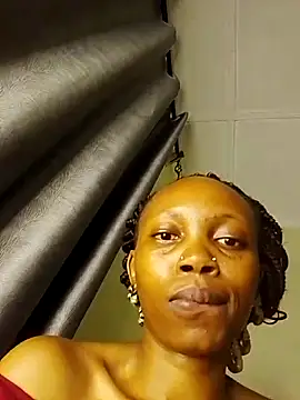 SeffieLucy online show from November 2025 01:44:01 AM