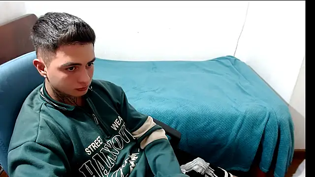 santii ss online show from September 2025 02:00:02 AM