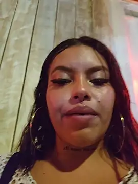Snapshot of Yessica_Lopezz chatting on April 2026 01:47:01 AM Yessica Lopezz online show from April 2026 01:47:01 AM