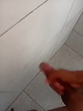 Snapshot of Luan_11839 chatting on February 2026 07:14:02 PM Luan 11839 online show from February 2026 07:14:02 PM