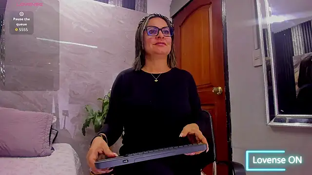 Agatha Pleasure online show from September 2025 11:54:02 AM