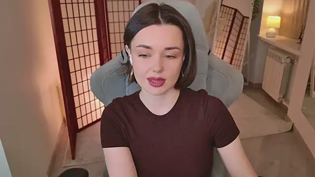 AvaFlower online show from November 2025 03:16:02 PM