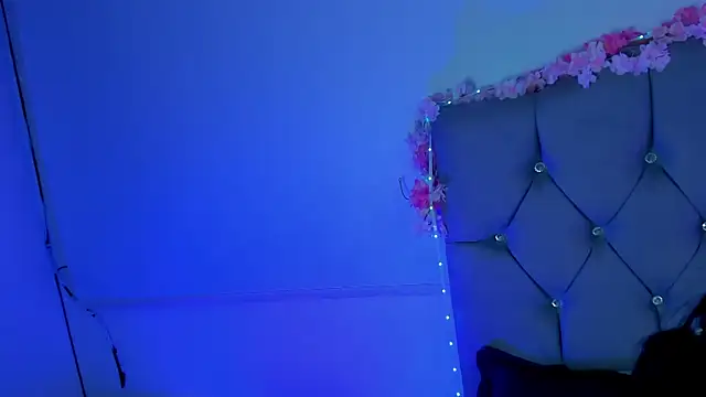 antonieta23 online show from December 2025 03:13:02 AM