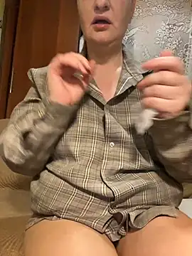 Snapshot of FetishIris chatting on September 2025 03:21:01 AM FetishIris online show from September 2025 03:21:01 AM