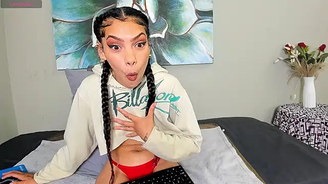 Snapshot of TattoedLexi_ chatting on May 2026 09:05:01 AM TattoedLexi online show from May 2026 09:05:01 AM