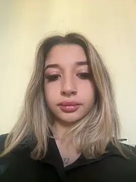 Snapshot of OdetteMason chatting on September 2025 06:48:01 AM OdetteMason online show from September 2025 06:48:01 AM