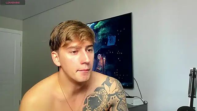 DaniHort online show from October 2025 09:18:02 AM