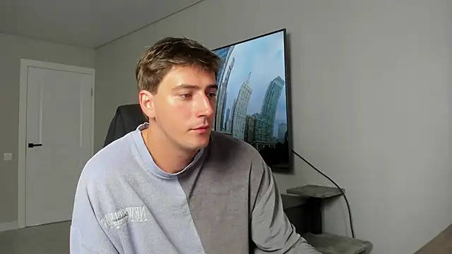 Snapshot of DaniHort chatting on June 2026 08:16:02 AM DaniHort online show from June 2026 08:16:02 AM