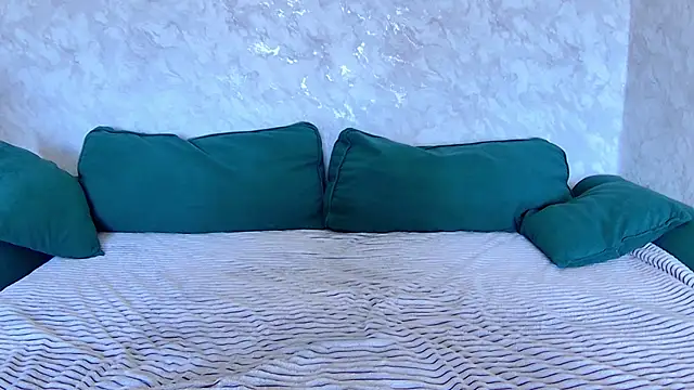 Snapshot of AliceSinner chatting on October 2025 07:53:02 AM AliceSinner online show from October 2025 07:53:02 AM