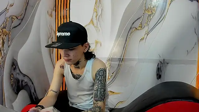 StraightBoy Nick online show from March 2026 04:47:01 AM