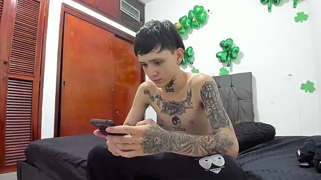 StraightBoy Nick online show from May 2026 04:18:02 AM
