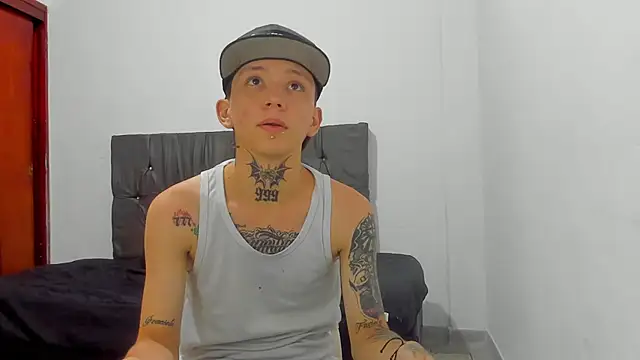 StraightBoy Nick online show from May 2026 11:35:01 PM