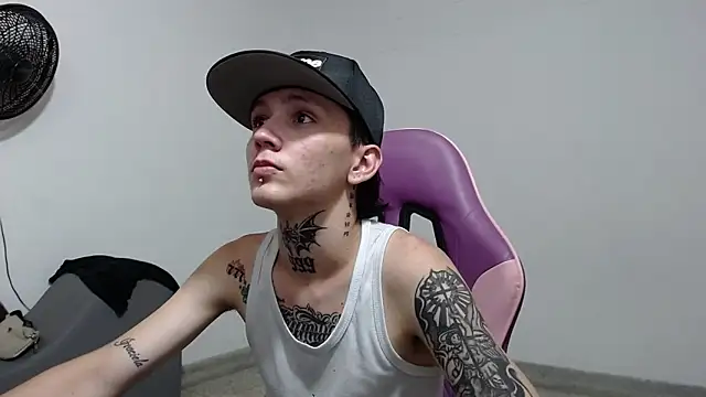 StraightBoy Nick online show from May 2026 08:25:02 PM