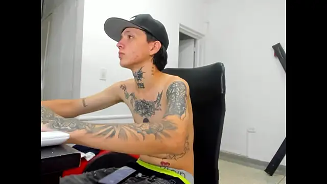 StraightBoy Nick online show from May 2026 04:20:02 AM