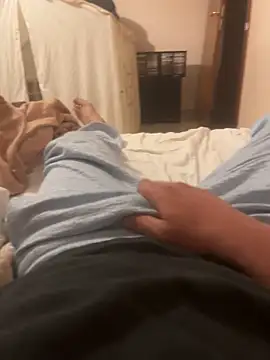 PermutedAquila online show from April 2026 08:02:02 PM