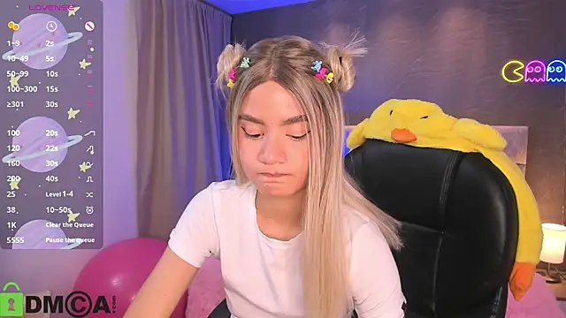 Arinextdoor online show from September 2025 09:25:02 PM