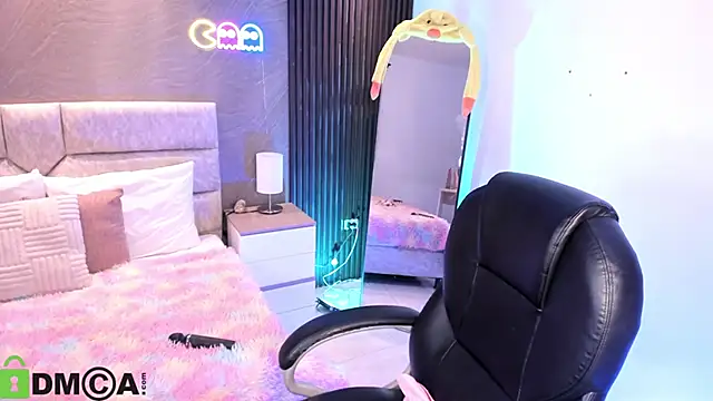 Arinextdoor online show from March 2026 08:42:01 PM