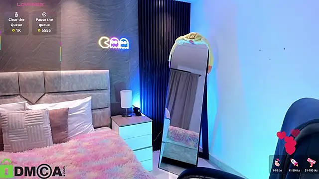 Arinextdoor online show from April 2026 07:44:02 PM