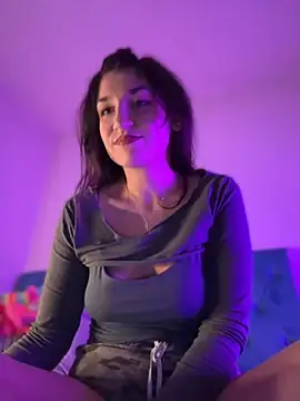 Snapshot of ScarletBloom_ chatting on November 2025 05:04:02 PM ScarletBloom online show from November 2025 05:04:02 PM