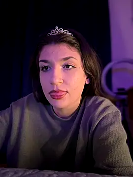 Snapshot of ScarletBloom_ chatting on December 2025 06:50:01 PM ScarletBloom online show from December 2025 06:50:01 PM