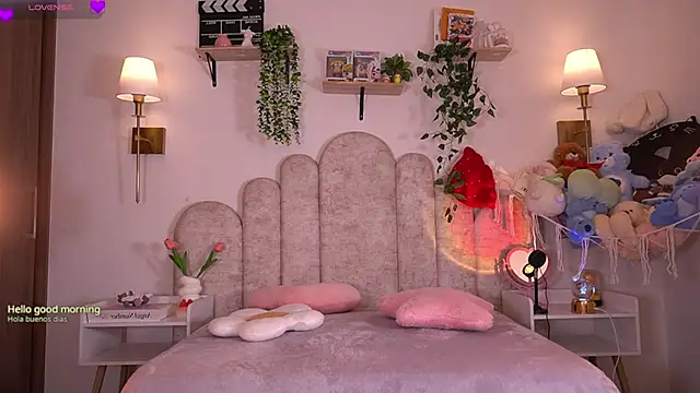 Snapshot of violeth____ chatting on February 2026 01:33:02 PM violeth online show from February 2026 01:33:02 PM