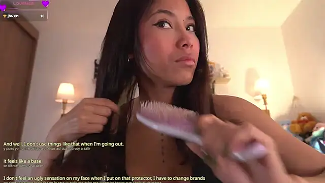 Snapshot of violeth____ chatting on March 2026 01:49:01 PM violeth online show from March 2026 01:49:01 PM